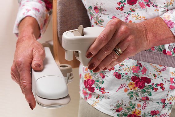 Stairlift seatbelt